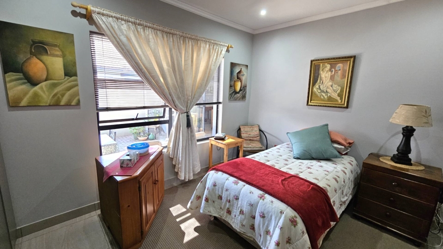 2 Bedroom Property for Sale in Ifafi North West